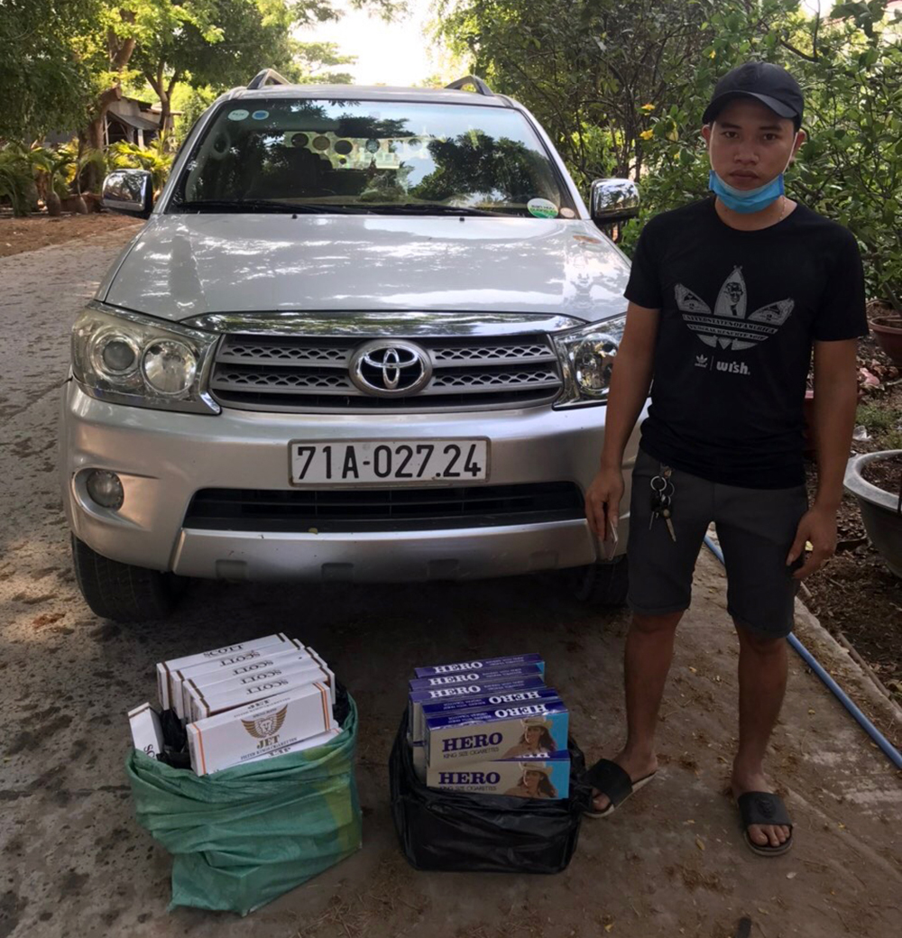 Bắt giữ 3 phương tiện vận chuyển thuốc lá ngoại nhập lậu Bắt giữ 3 phương tiện vận chuyển thuốc lá ngoại nhập lậu