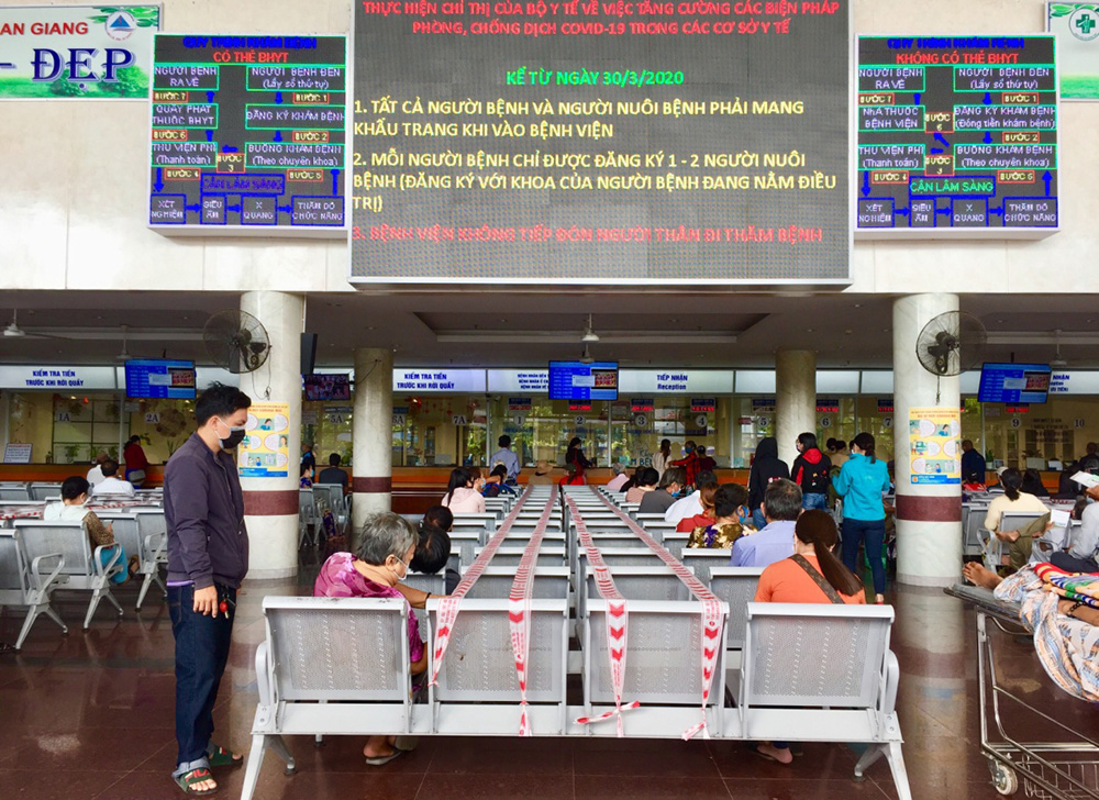 Bệnh viện Đa khoa trung tâm An Giang trang bị 50 máy rửa tay tự động