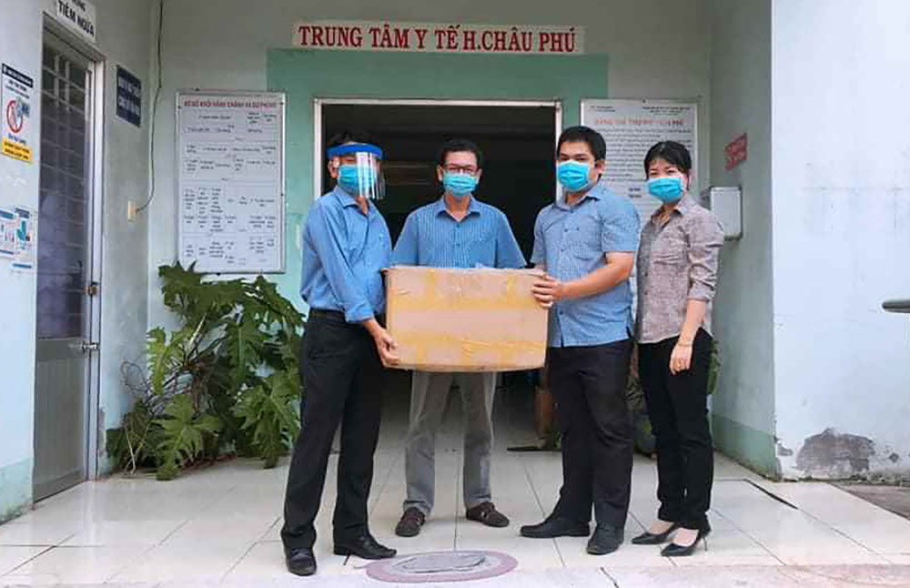Thanh niên Châu Phú tham gia phòng, chống dịch bệnh Covid-19