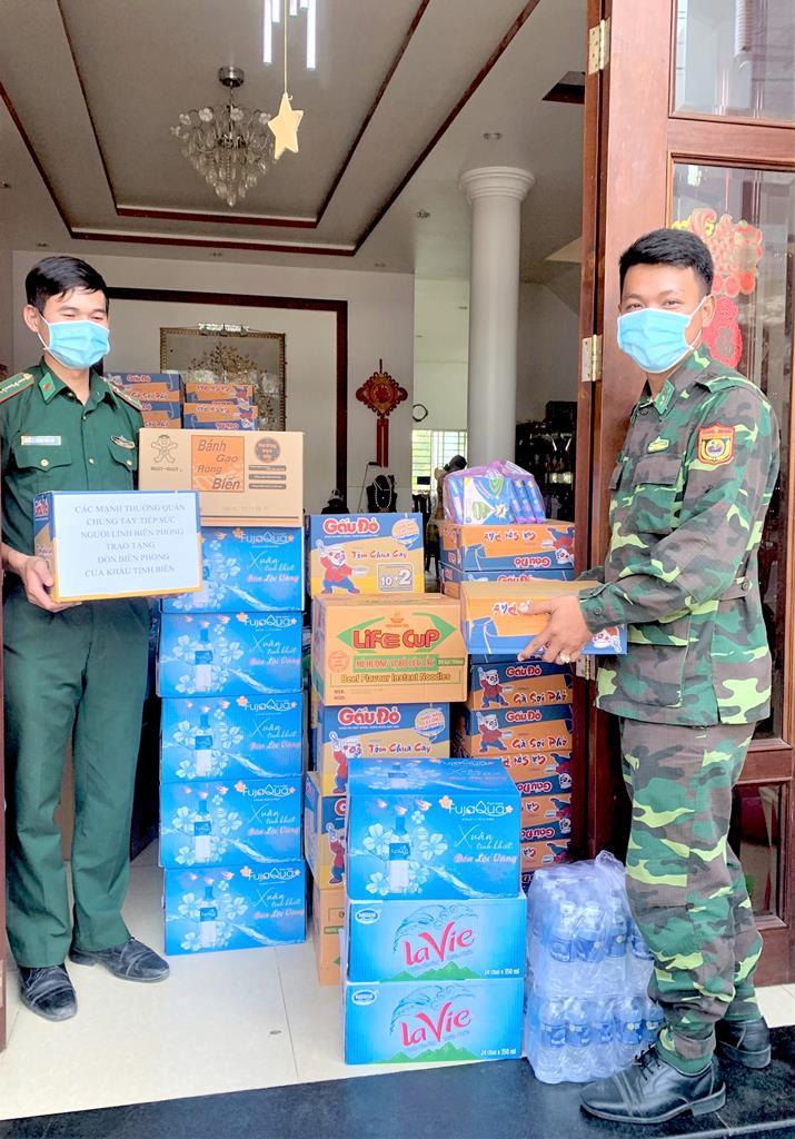 “Lá chắn thép” nơi tuyến đầu chống dịch