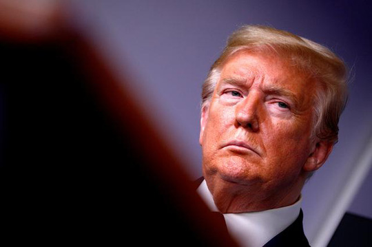 Covid-19: Tổng thống Trump âm tính lần 2, điều quân đội đến New York