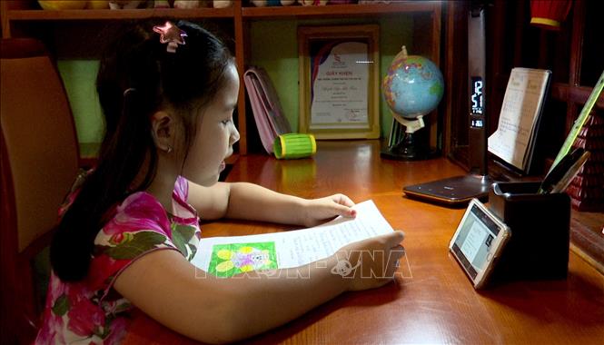 5 tỉnh, thành phố triển khai thí điểm quy trình đồng bộ dạy học trực tuyến