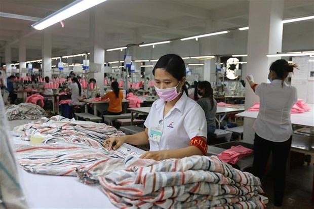 Sản xuất công nghiệp tìm hướng đi mới trong bối cảnh đại dịch COVID-19