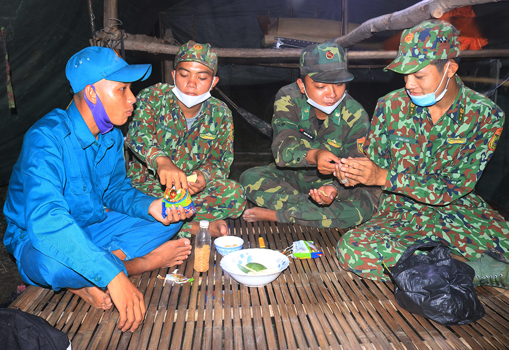Biên giới ngày và đêm