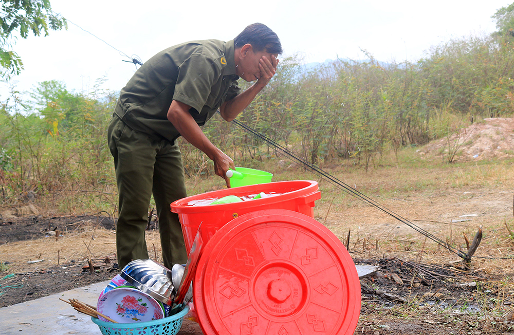 Biên giới ngày và đêm