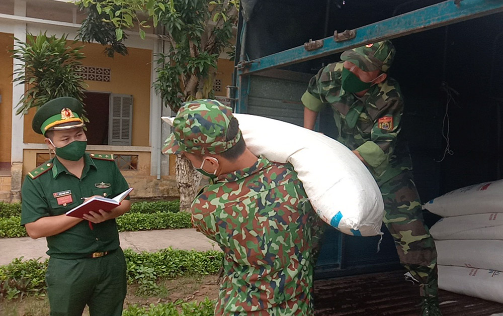 Siết chặt chống buôn lậu trên biên giới