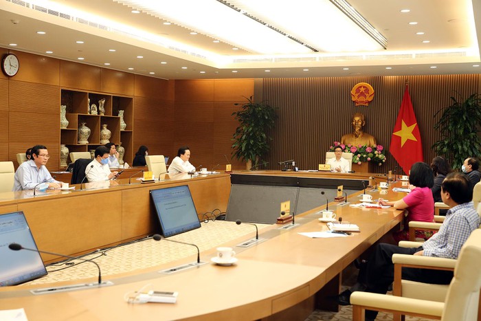 Phó Thủ tướng chủ trì họp về phương án tổ chức kỳ thi tốt nghiệp THPT 2020