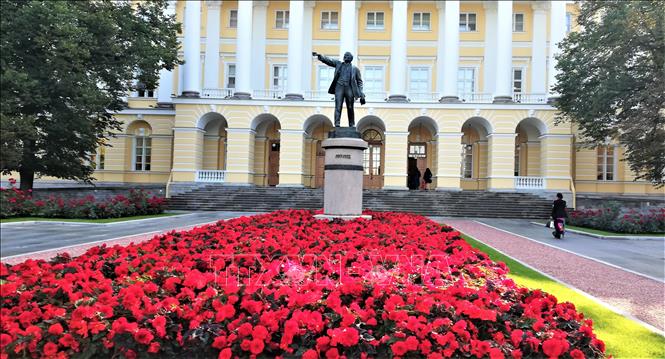 150 năm ngày sinh lãnh tụ V. I. Lenin: 'Mười ngày rung chuyển thế giới' từ Điện Smolnyi