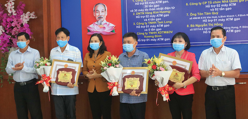 Những máy “ATM tình thương”