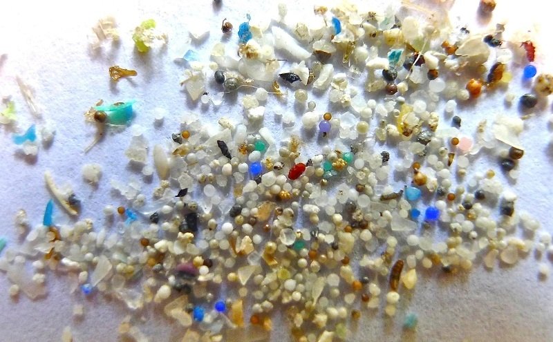 Tìm thấy hạt vi nhựa trong lõi băng ở Nam Cực