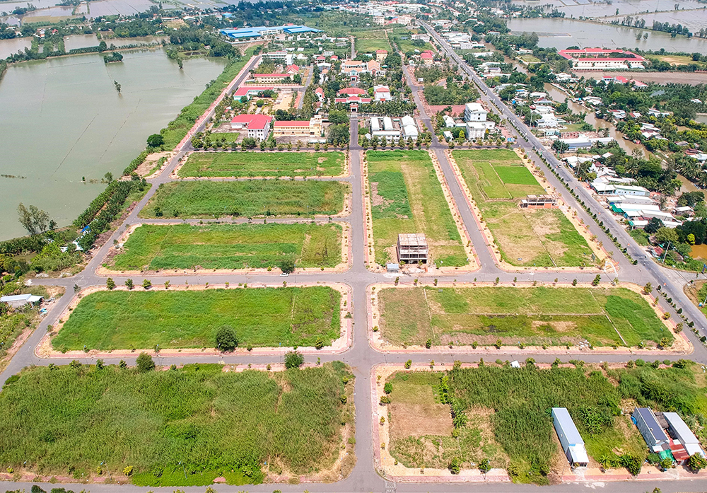 Hậu Covid-19, nhà đầu tư tiếp tục săn tìm bất động sản giá rẻ Hậu Covid-19, nhà đầu tư tiếp tục săn tìm bất động sản giá rẻ