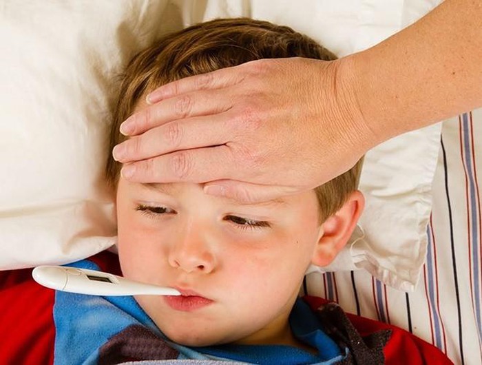 Những điều 'đại kỵ' cần tránh khi bị sốt