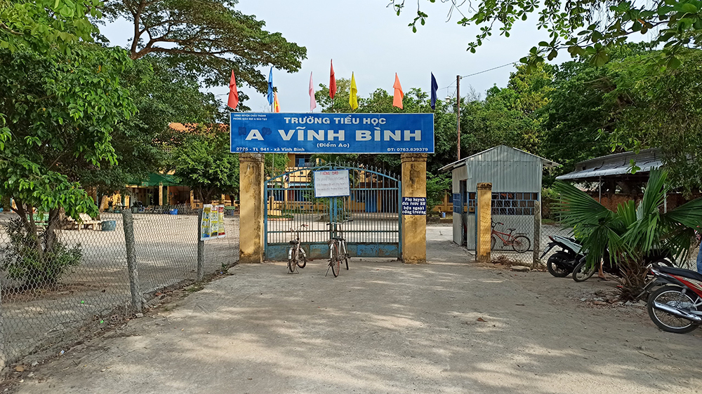 Cách ly 66 người liên quan đến 2 học sinh trở về từ Campuchia Cách ly 66 người liên quan đến 2 học sinh trở về từ Campuchia