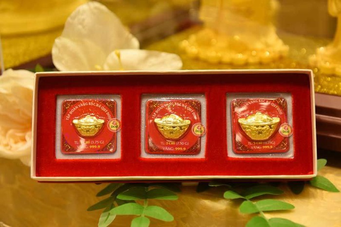 Giá vàng hôm nay 8-5: Mỹ, Trung Quốc gặp khó, vàng hướng đi lên