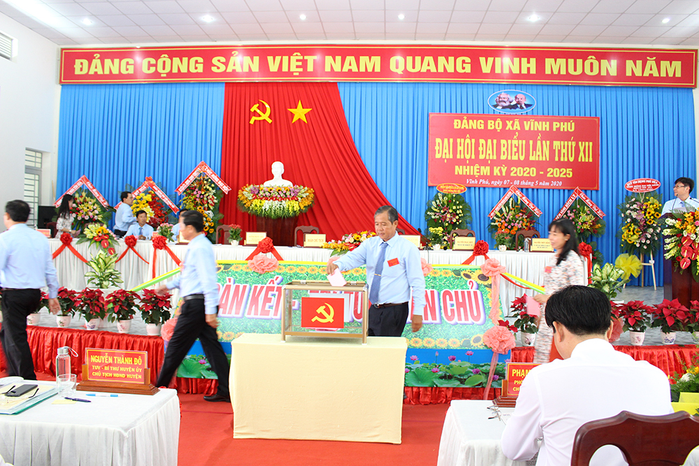Đồng chí Huỳnh Ngọc Danh đắc cử Bí thư Đảng ủy xã Vĩnh Phú khóa XII (nhiệm kỳ 2020 – 2025)