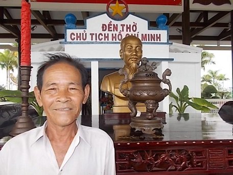 48 năm giữ gìn đền thờ Bác