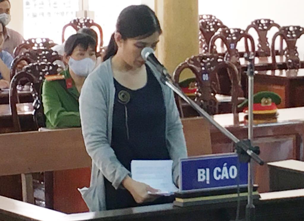 Chiếm đoạt tiền quỹ trường học sử dụng, lãnh án 7 năm tù