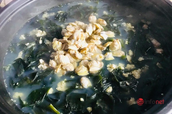 Canh rong biển nấu ngao ngon ngọt, không tanh đúng vị Hàn Quốc