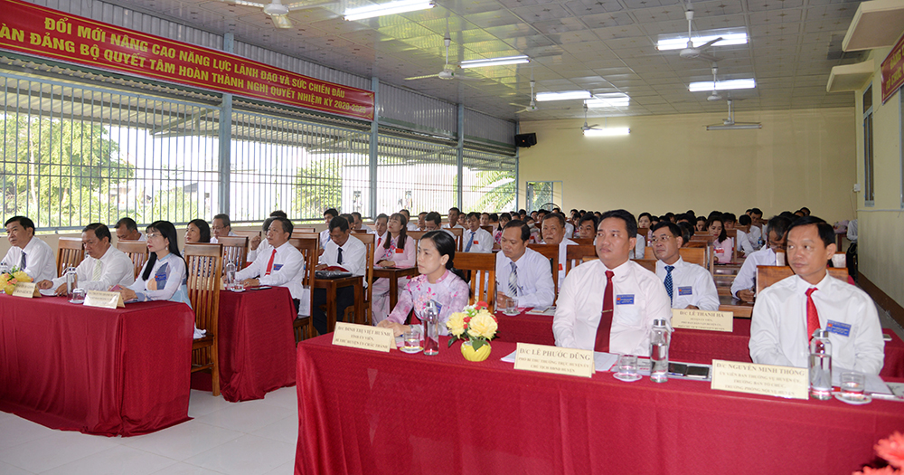 Đại hội đại biểu Đảng bộ xã Vĩnh Bình lần thứ XVI (nhiệm kỳ 2020-2025): Đồng chí Nguyễn Hữu Tân tái đắc cử Bí thư Đảng ủy xã Vĩnh Bình Đại hội đại biểu Đảng bộ xã Vĩnh Bình lần thứ XVI (nhiệm kỳ 2020-2025): Đồng chí Nguyễn Hữu Tân tái đắc cử Bí thư Đảng ủy xã Vĩnh Bình