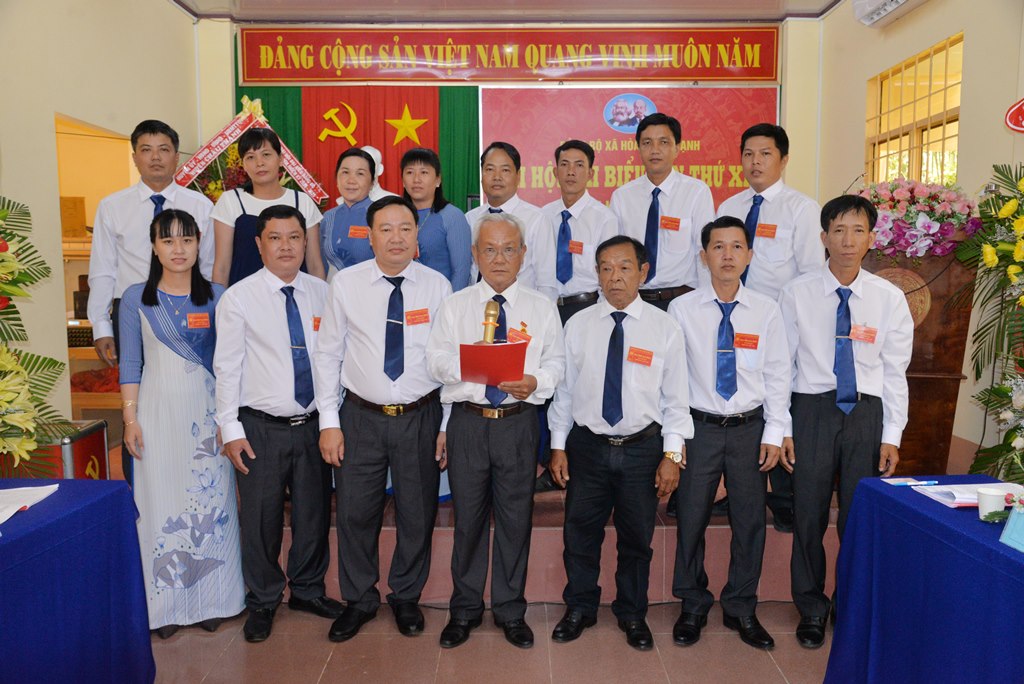 Đại hội đại biểu Đảng bộ xã Hòa Bình Thạnh lần thứ XIII (nhiệm kỳ 2020 – 2025) kết thúc thành công tốt đẹp