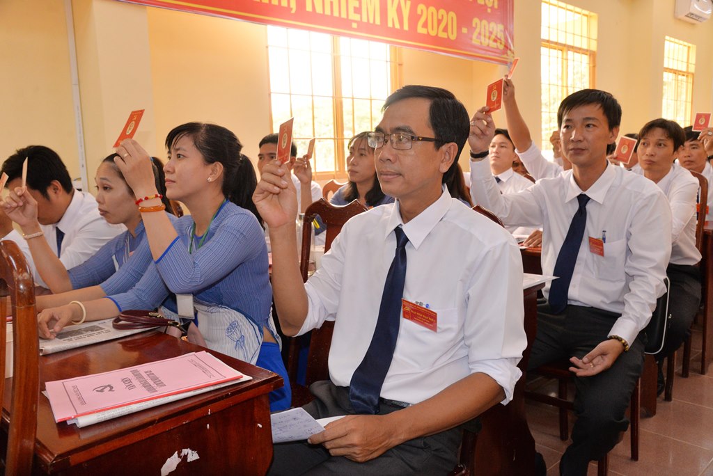 Đại hội đại biểu Đảng bộ xã Hòa Bình Thạnh lần thứ XIII (nhiệm kỳ 2020 – 2025) kết thúc thành công tốt đẹp
