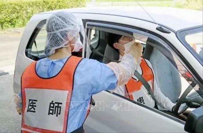Diễn biến COVID-19 tới 6 giờ sáng 15-5: Thế giới có trên 300.000 ca tử vong; nhiều nước nới lỏng phong tỏa, lên kế hoạch phục hồi kinh tế