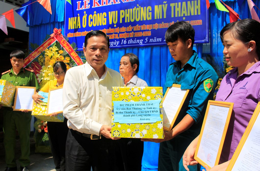 Khánh thành khu nhà ở công vụ phường Mỹ Thạnh