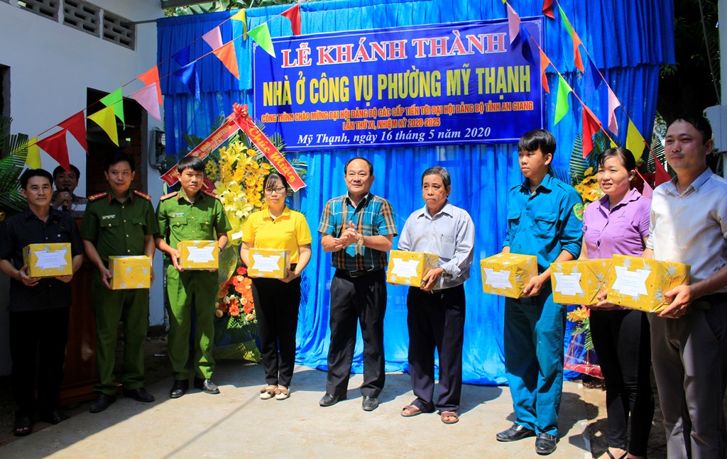 Khánh thành khu nhà ở công vụ phường Mỹ Thạnh