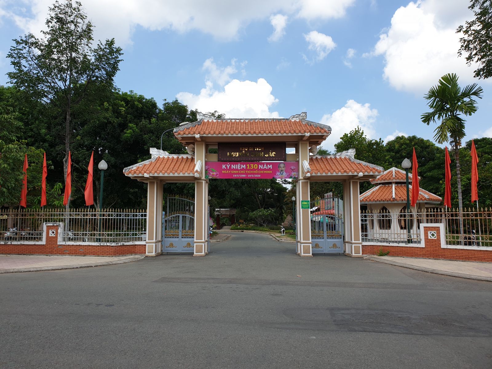 Ngắm nhà sàn Bác Hồ giữa đất phương Nam