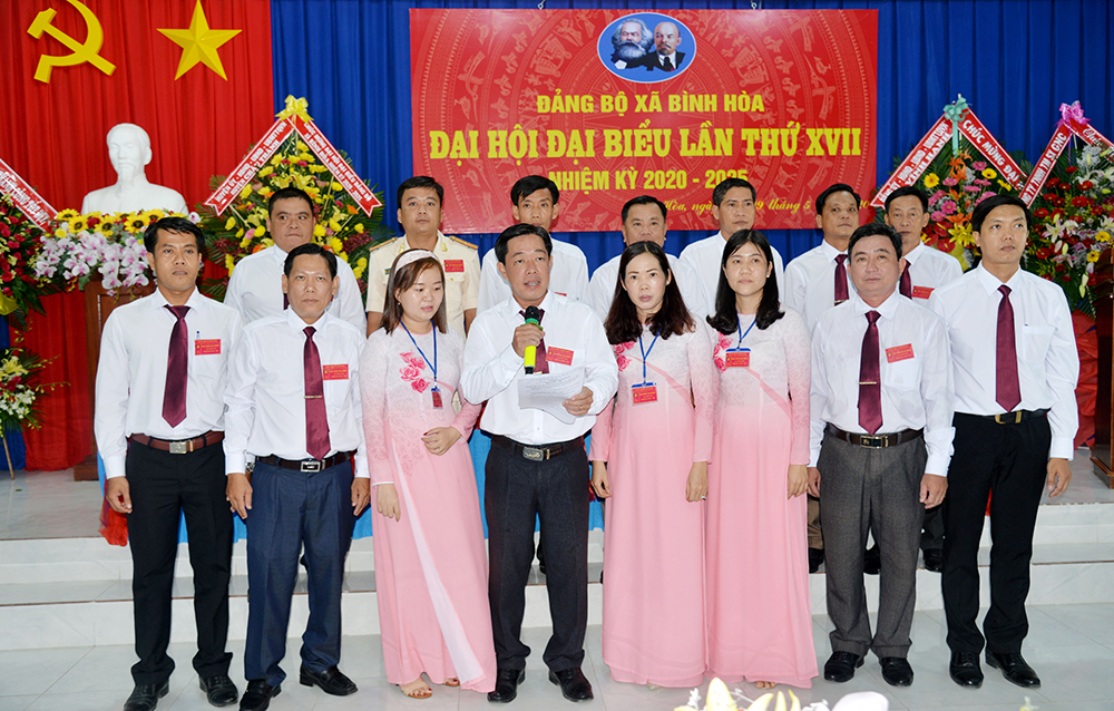 Đại hội đại biểu Đảng bộ xã Bình Hòa lần thứ XVII (nhiệm kỳ 2020 – 2025) thành công tốt đẹp Đại hội đại biểu Đảng bộ xã Bình Hòa lần thứ XVII (nhiệm kỳ 2020 – 2025) thành công tốt đẹp