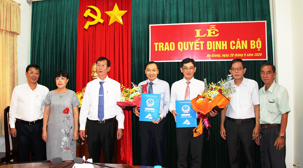 UBND tỉnh An Giang bổ nhiệm 2 Phó Giám đốc Sở Kế hoạch và Đầu tư UBND tỉnh An Giang bổ nhiệm 2 Phó Giám đốc Sở Kế hoạch và Đầu tư