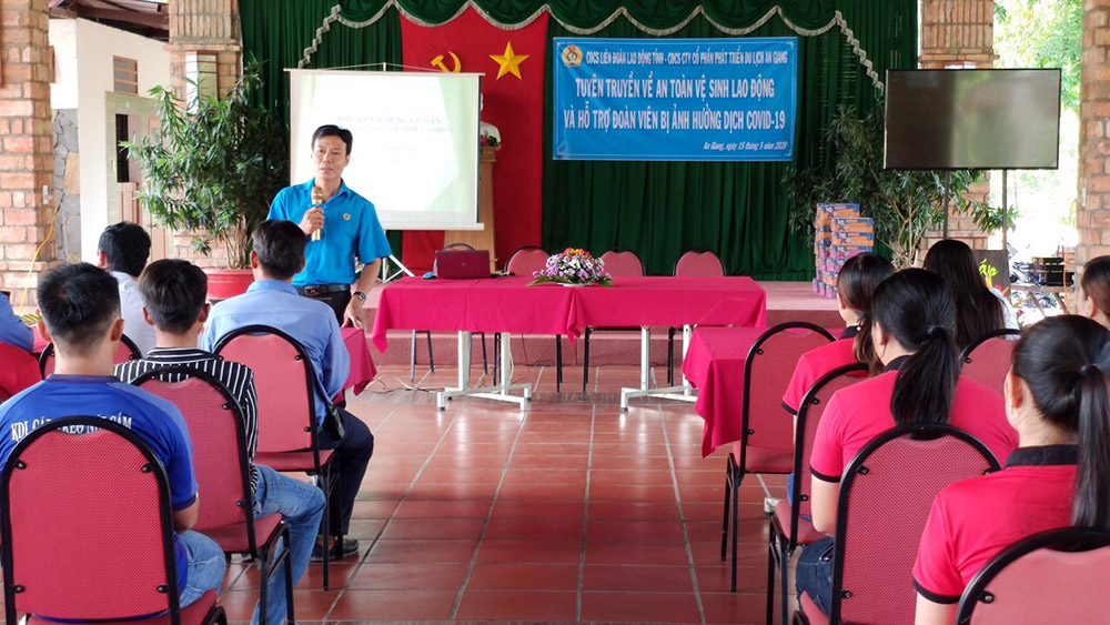 Tăng cường công tác đảm bảo an toàn vệ sinh lao động