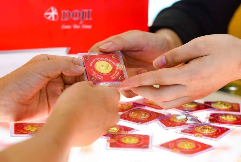 Giá vàng hôm nay 21-5: Lực đẩy mạnh mẽ đưa vàng lên đỉnh