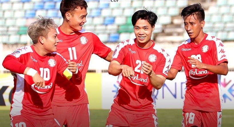HLV Park Hang Seo: Đừng để Công Phượng cô đơn