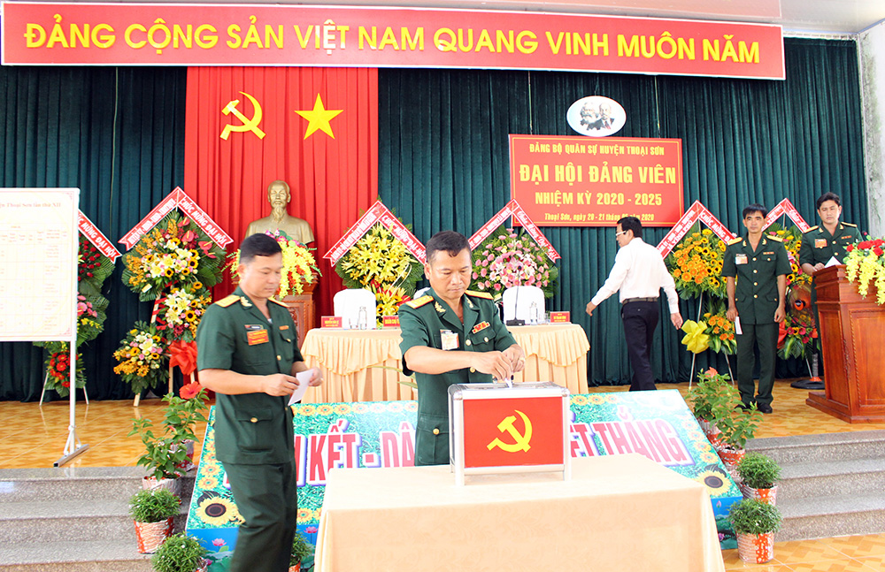 Đại hội đảng viên Đảng bộ Quân sự huyện Thoại Sơn nhiệm kỳ 2020-2025 thành công tốt đẹp
