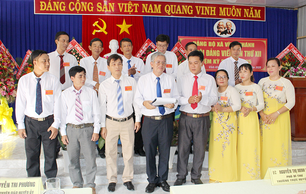 Kết thúc Đại hội đảng viên Đảng bộ xã Vĩnh Khánh lần thứ XII (nhiệm kỳ 2020 – 2025)