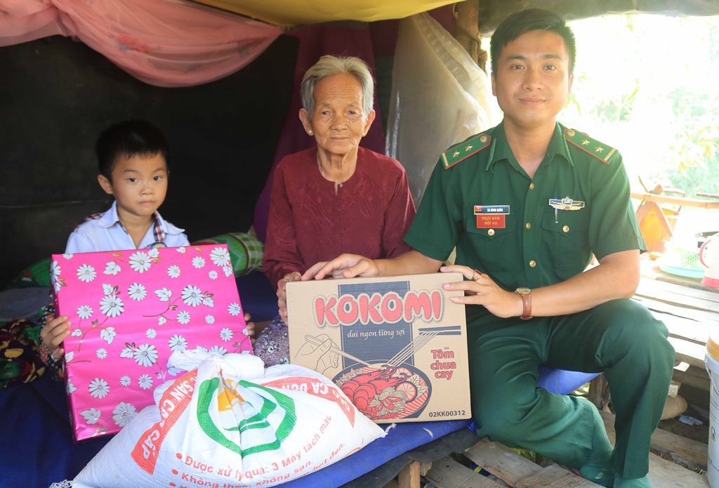 Những đứa con nuôi của Đồn Biên phòng