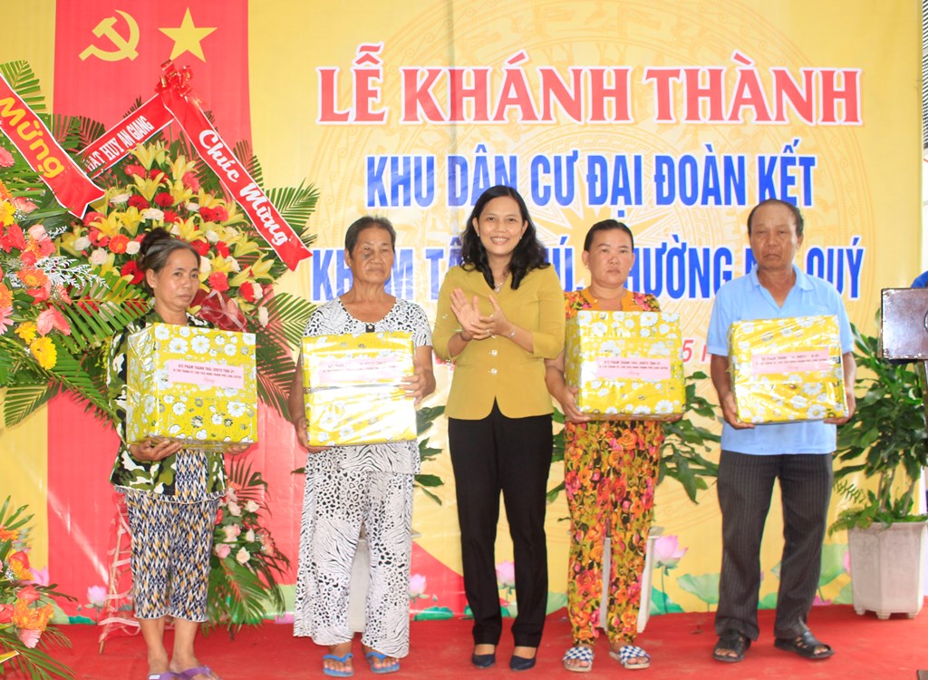 Thêm nhiều hộ nghèo ở TP. Long Xuyên có nhà