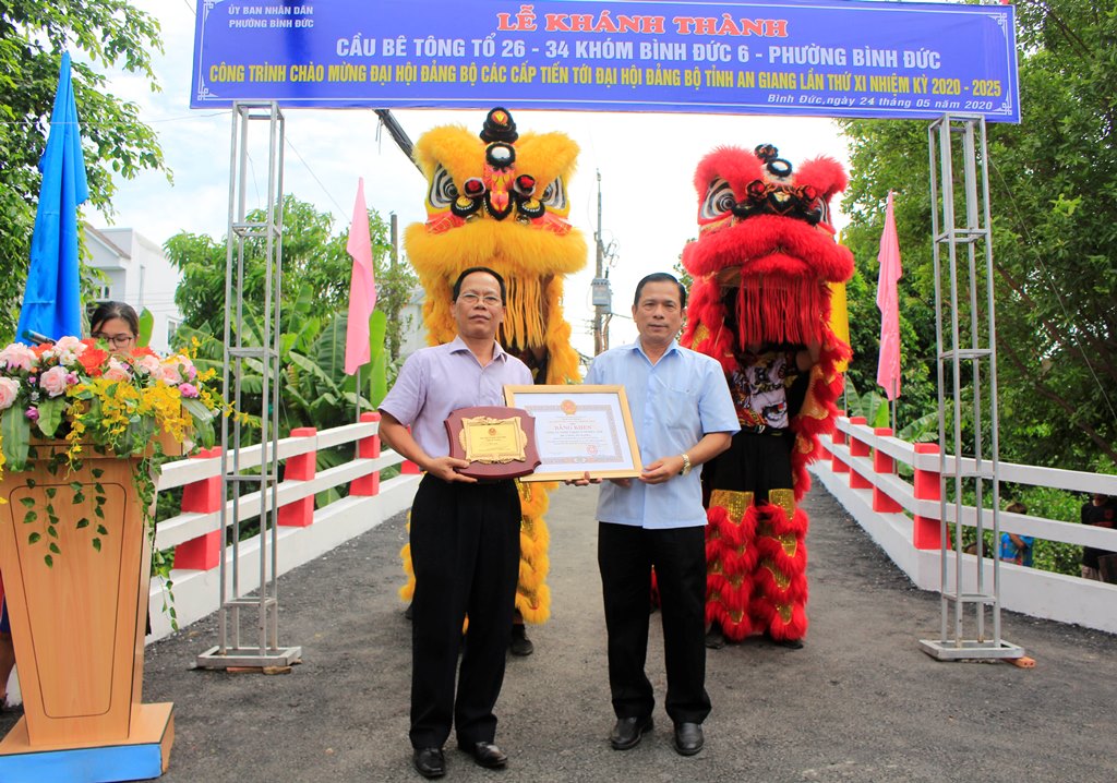 Khánh thành cầu tổ 26 – 34, khóm Bình Đức 6