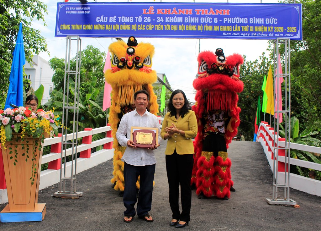 Khánh thành cầu tổ 26 – 34, khóm Bình Đức 6