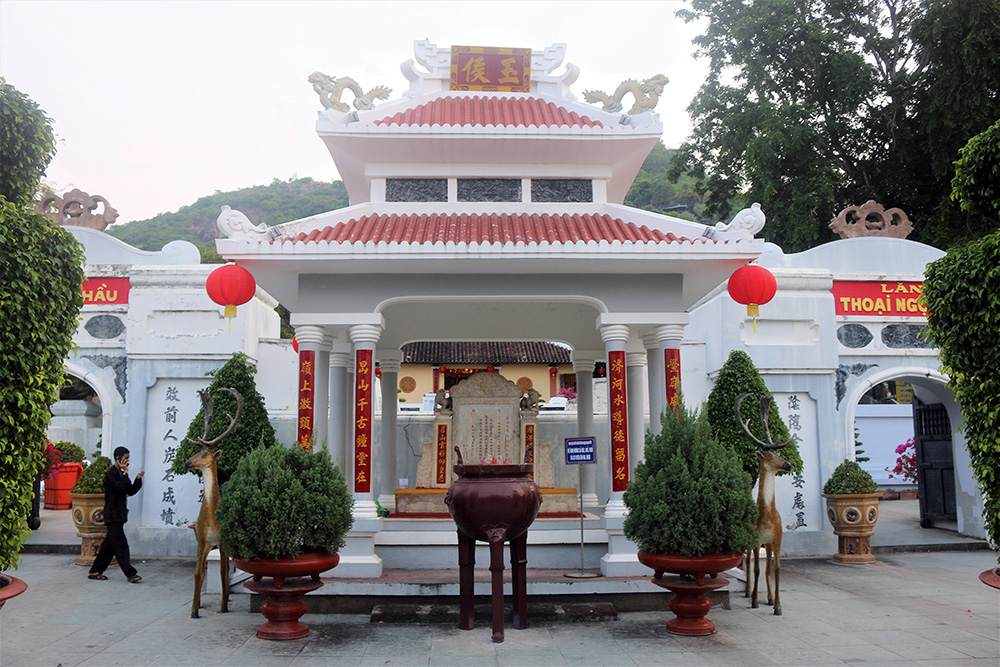 Bảo tồn và phát huy giá trị di sản văn hóa, lịch sử