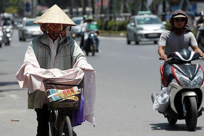 Dự báo thời tiết ngày 25-5: Hà Nội nắng nóng, đêm mới mưa giông