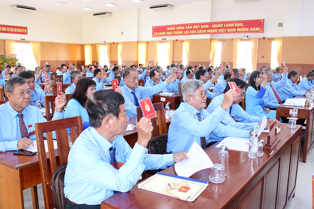 Đại hội đại biểu Đảng bộ TT. Núi Sập lần thứ XV (nhiệm kỳ 2020-2025) thành công tốt đẹp