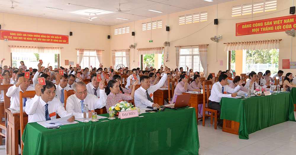 Đồng chí Nguyễn Phạm Tuấn tái đắc cử Bí thư Đảng ủy xã Vĩnh Thành khóa XI (nhiệm kỳ 2020-2025)