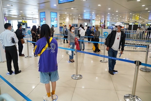 Giảm phí, lệ phí trong một số lĩnh vực dịch vụ hàng không