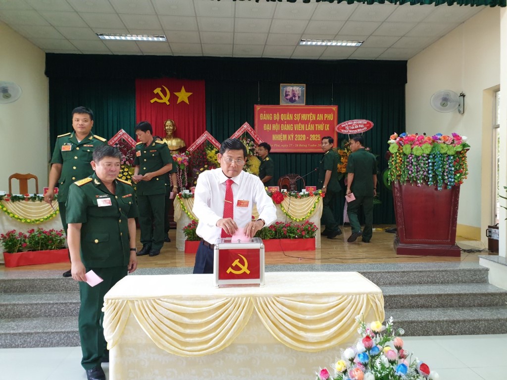 Đại hội Đảng bộ Quân sự huyện An Phú lần thứ IX (nhiệm kỳ 2020-2025) thành công tốt đẹp
