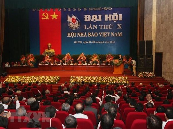 Hội nghị lần thứ 12 Ban Chấp hành Hội Nhà báo Việt Nam khóa X