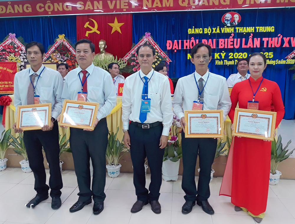 Vĩnh Thạnh Trung tổ chức thành công Đại hội đại biểu Đảng bộ xã (nhiệm kỳ 2020 - 2025)