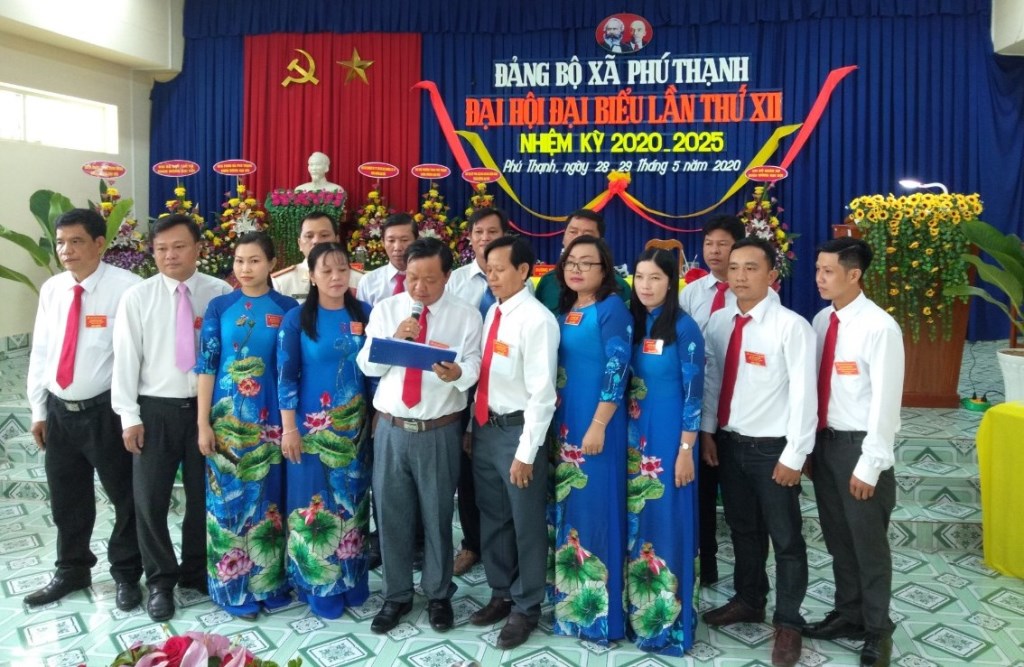 Đồng chí Dương Hoài Phong tái đắc cử Bí thư Đảng ủy xã Phú Thạnh (nhiệm kỳ 2020-2025)