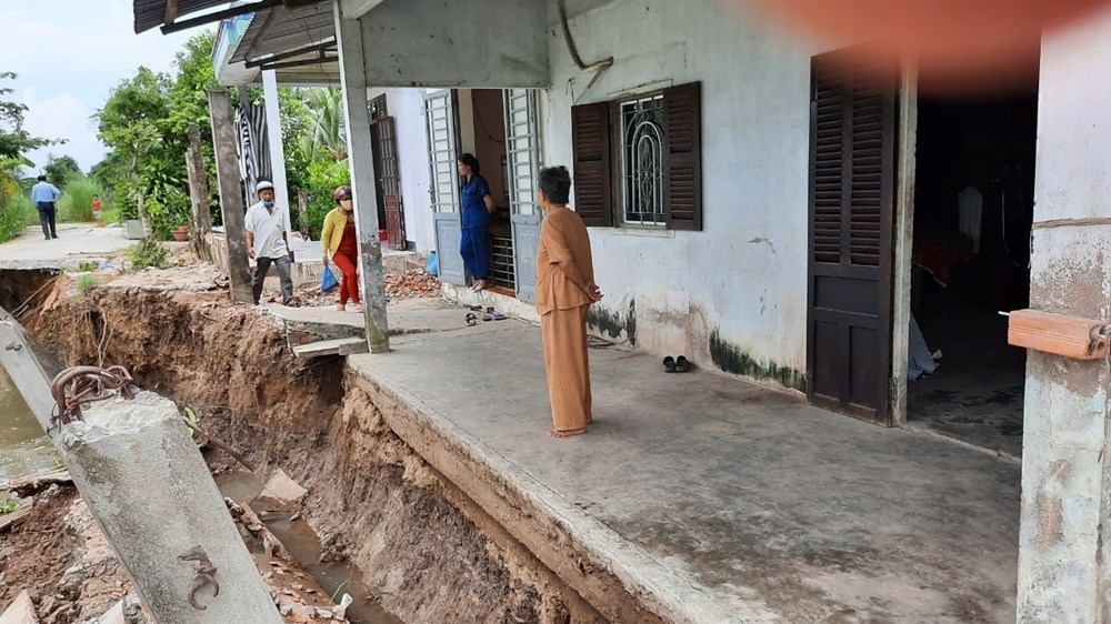 Xuất hiện nhiều điểm sạt lở nguy hiểm ở tỉnh Hậu Giang